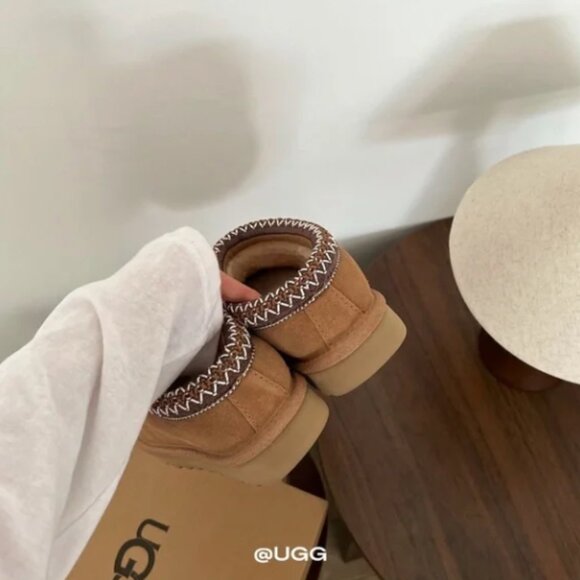 New UGG Tasman Slipper Chestnut - Picture 7 of 8